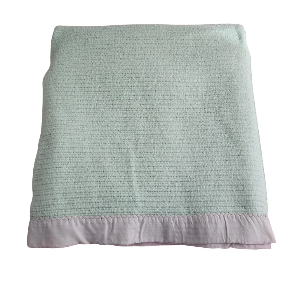 Vintage Blanket Waffle Weave‎ Acrylic Light Green Mint Nylon Trim Appx 86x78